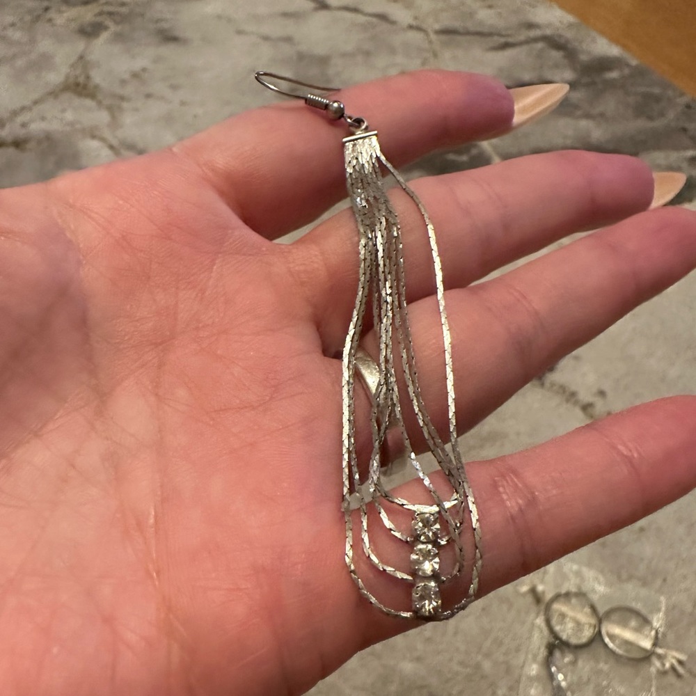 Silver earrings - Picture 3 of 3
